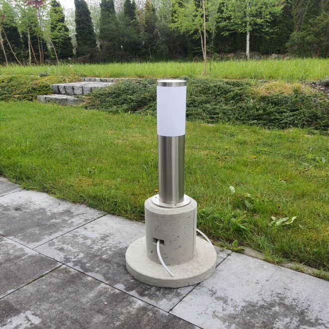 Fundament lampy ogrodowej do zasypania ziemią, widok z przodu, średnica 160mm